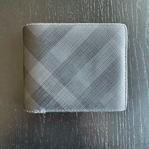 Authentic Men’s Burberry Bifold Wallet